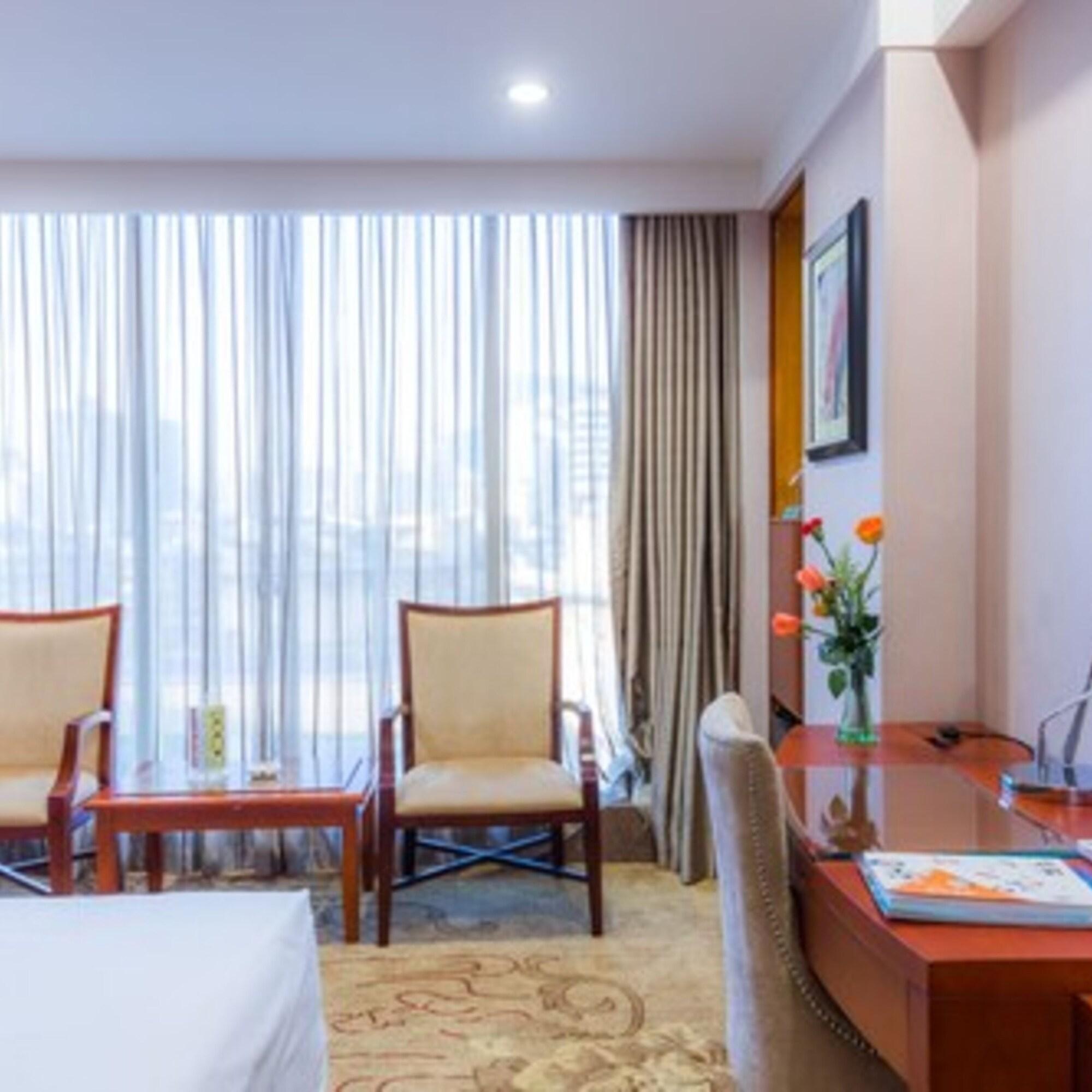 Zhuhai Guotai Hotel Екстер'єр фото
